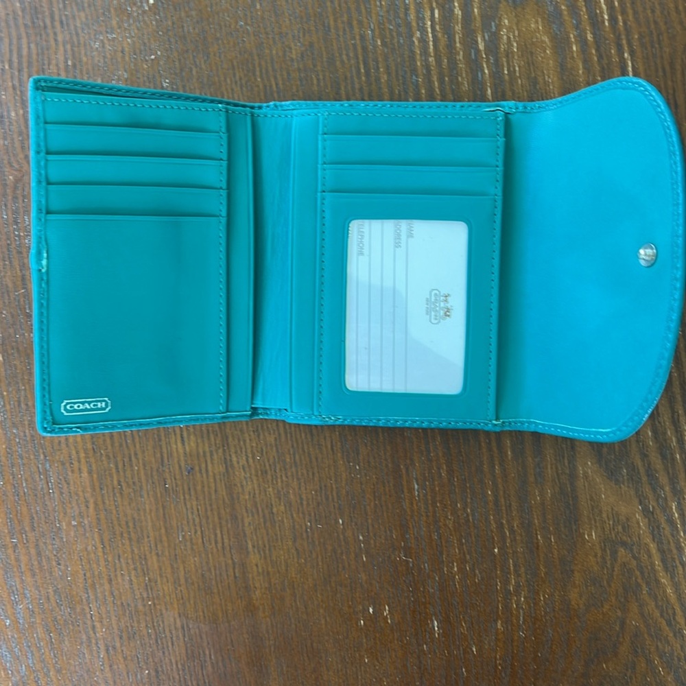 NWT Coach Jade green and Silver Hardware Leather Trifold Wallet - Picture 6 of 11